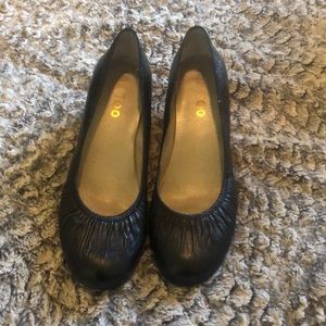 Women’s me too shoes 7 1/2